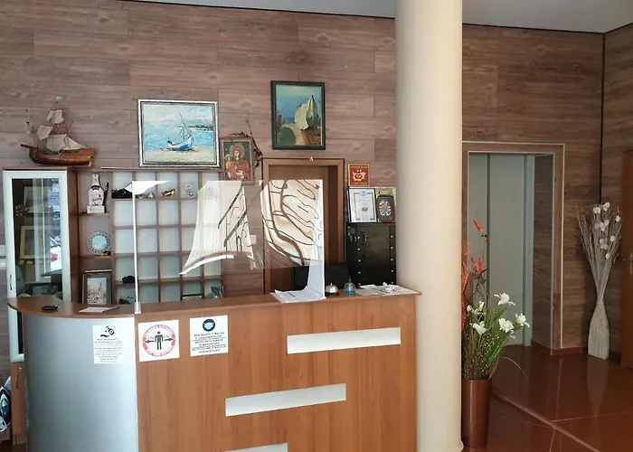 Отель Family Diana Поморие