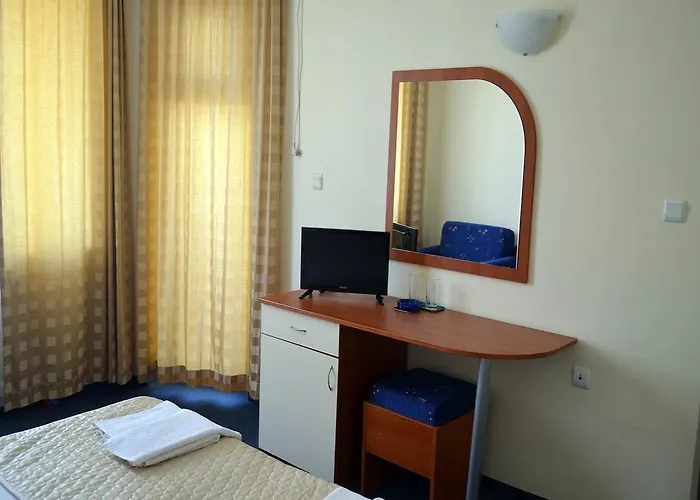 Отель Family Diana