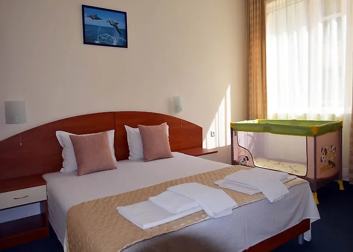 Отель Family Diana 2*