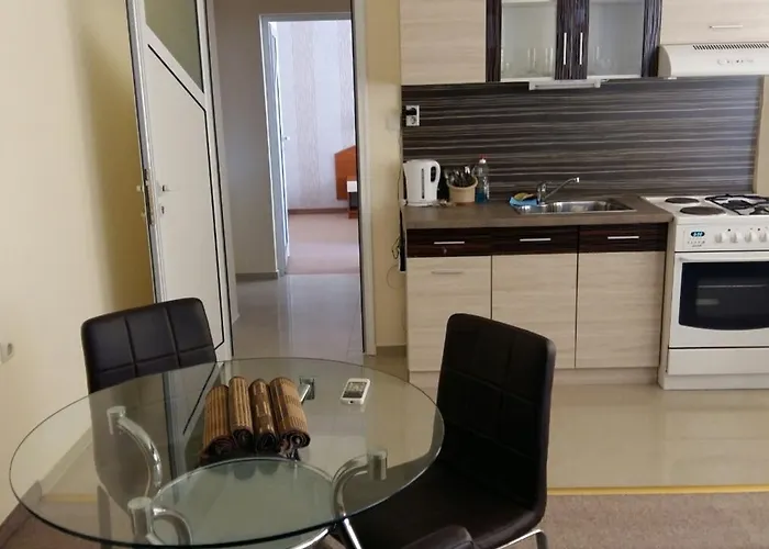 Отель Family Diana Поморие