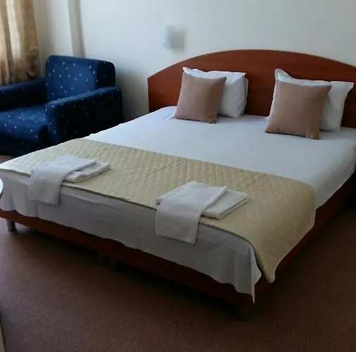 Family Diana Отель 2*