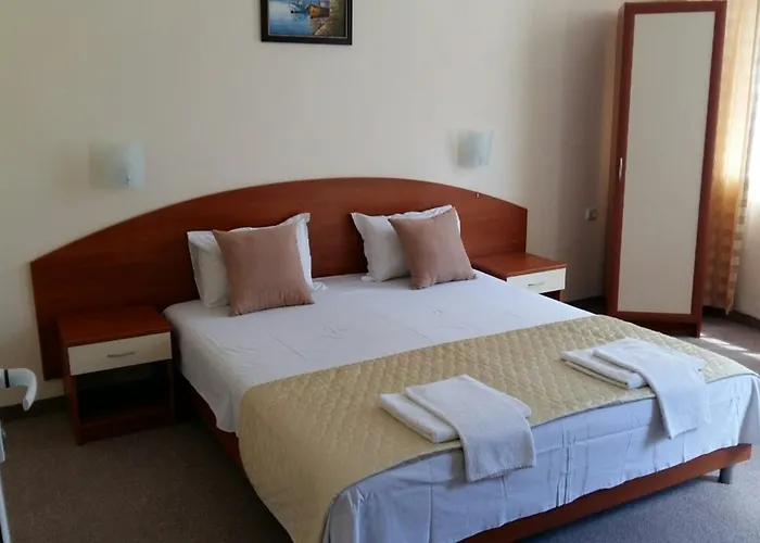 Family Diana 2* Поморие